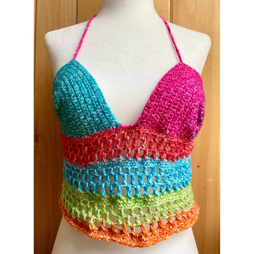 ✨🌈💫Handmade Abstract Crocheted Multicolor Cropped Halter Top